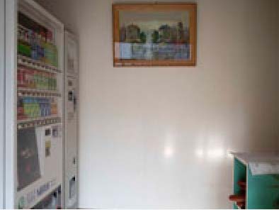 自動販売機のある館内